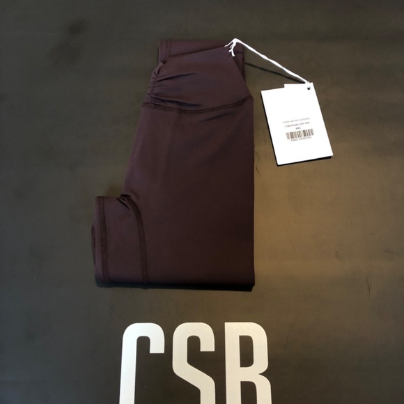 CROP SHOP BOUTIQUE FORM GATHER WAIST LEGGINGS - Picture 2 of 4